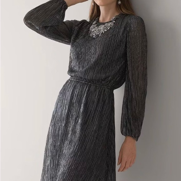 White House Black Market Dresses & Skirts - White House Black Market women’s extra small long sleeve shimmer blouson dress